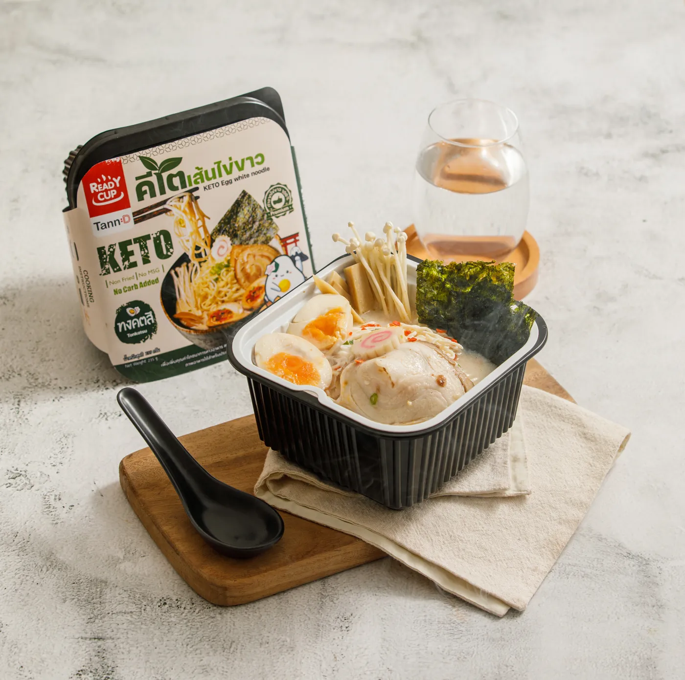 ถ้วยร้อนพร้อมทาน ผลิตโดย Dragon Food Products